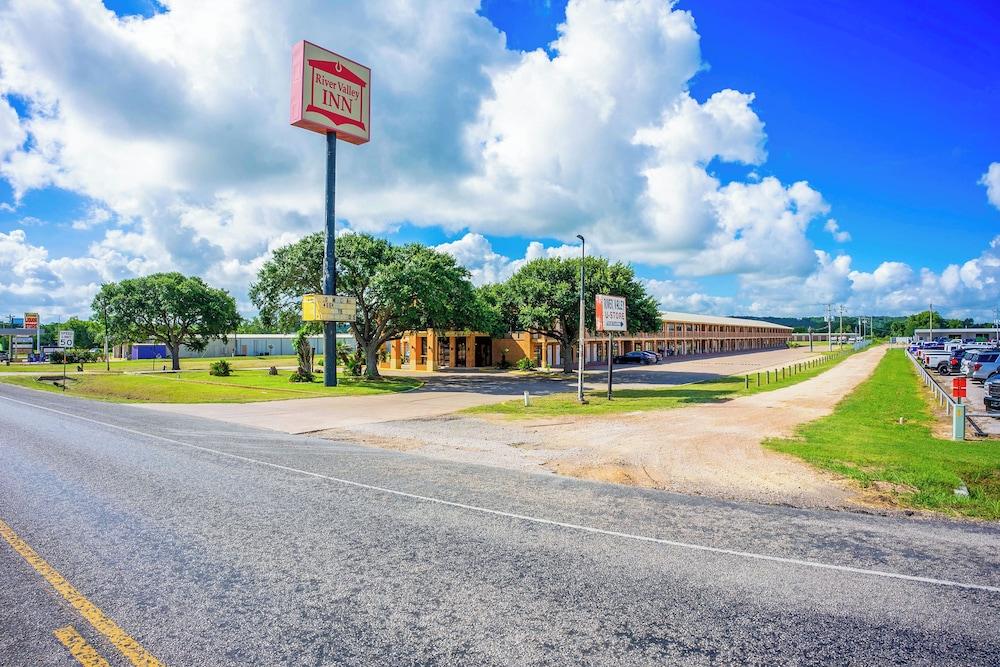 River Valley Motor Inn photo 81