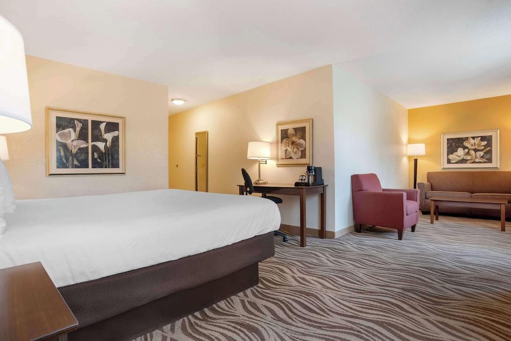 Best Western Plus Oak Mountain Inn photo 6