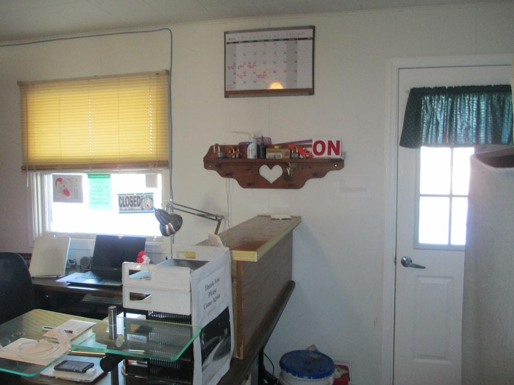 Bad Axe Motel photo 7