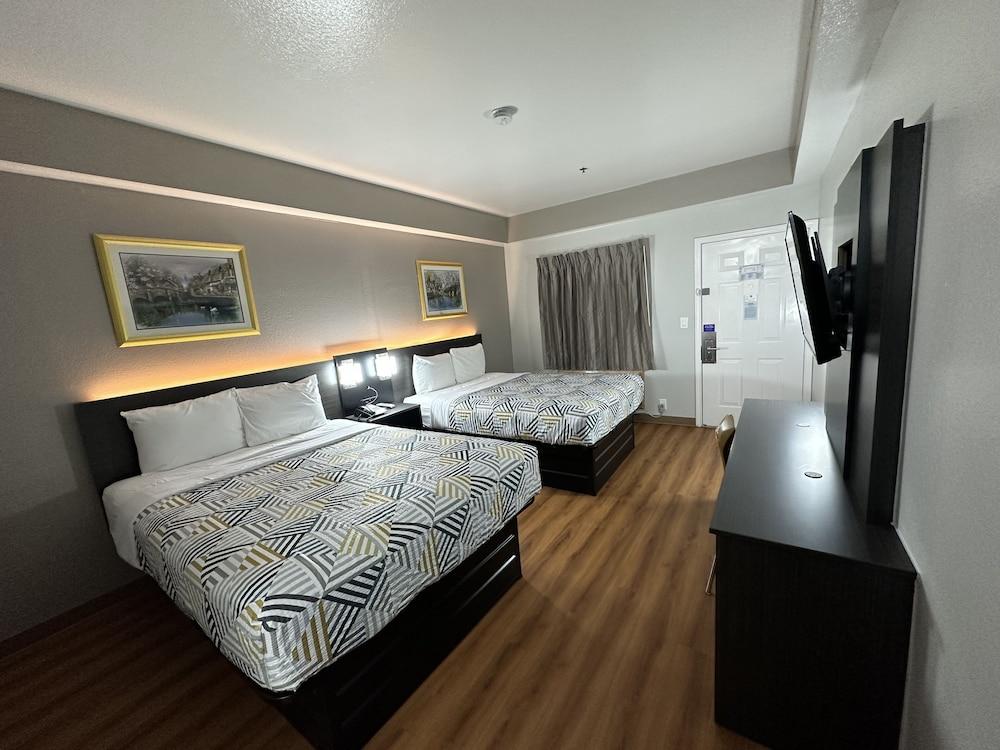 Motel 6 Alvarado, TX photo 12