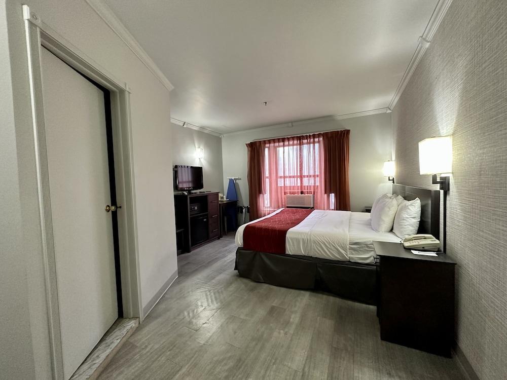 Heritage Hotel photo 24