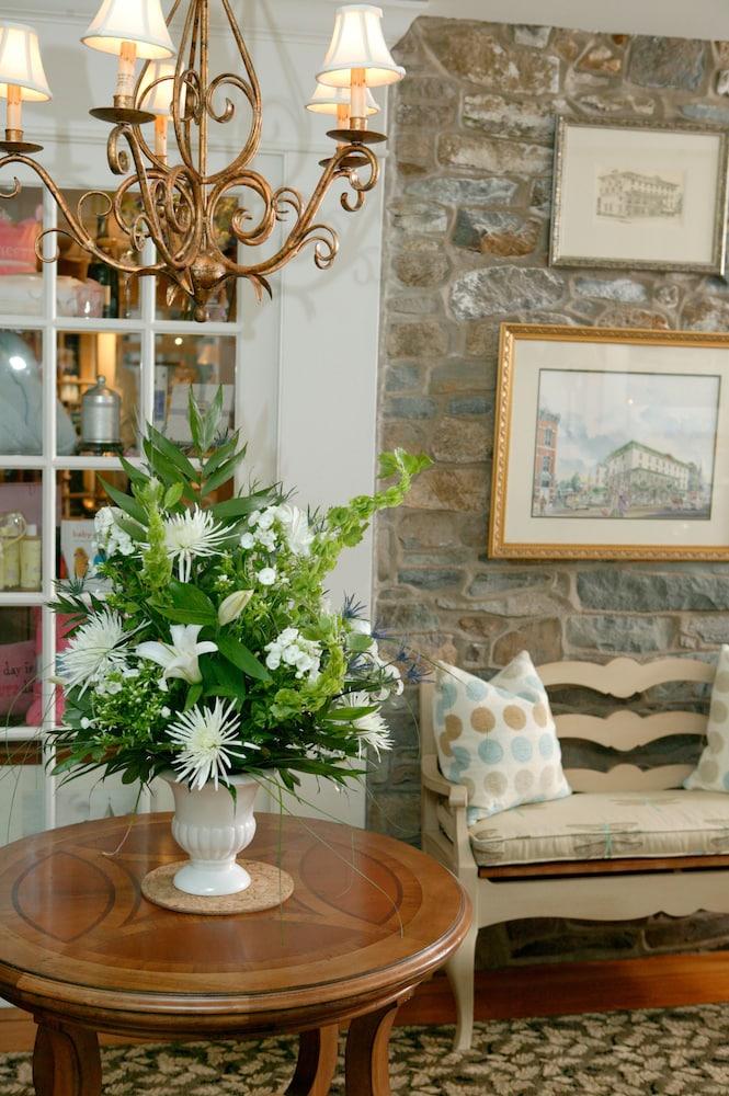 Lambertville House photo 2