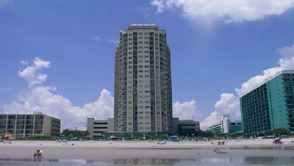 The Palace Resort by MB Rooms for Rent photo 1
