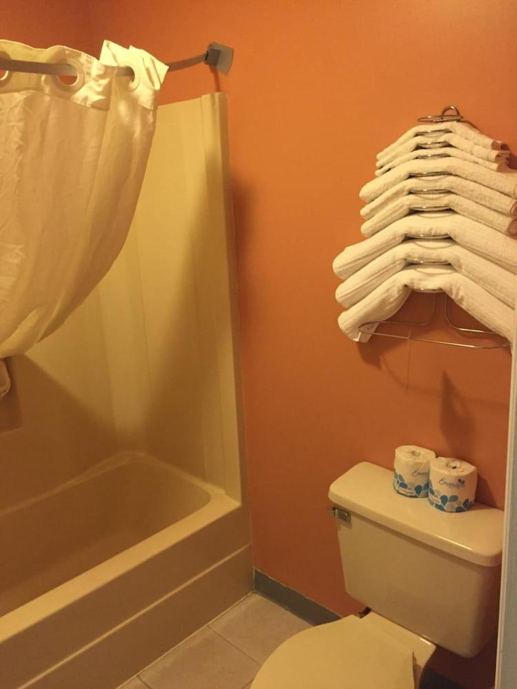 Rest Inn Atlantic City Galloway photo 16