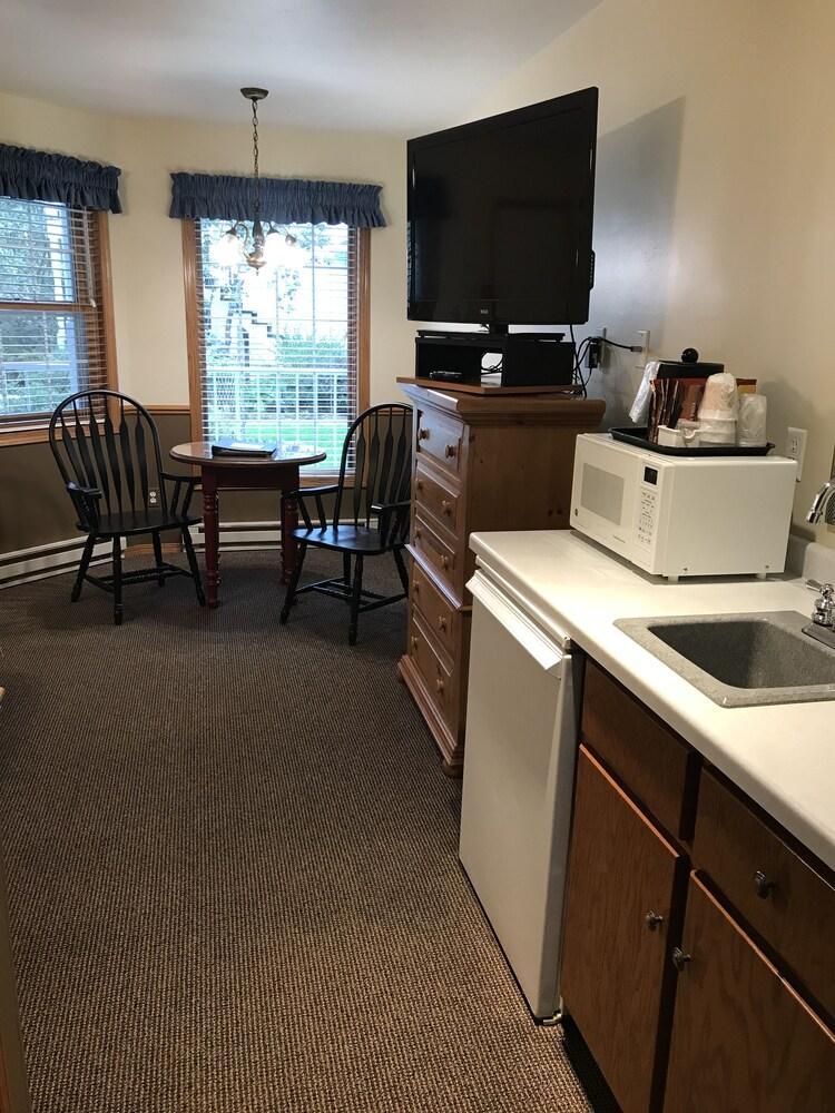 Bay Breeze Resort photo 40