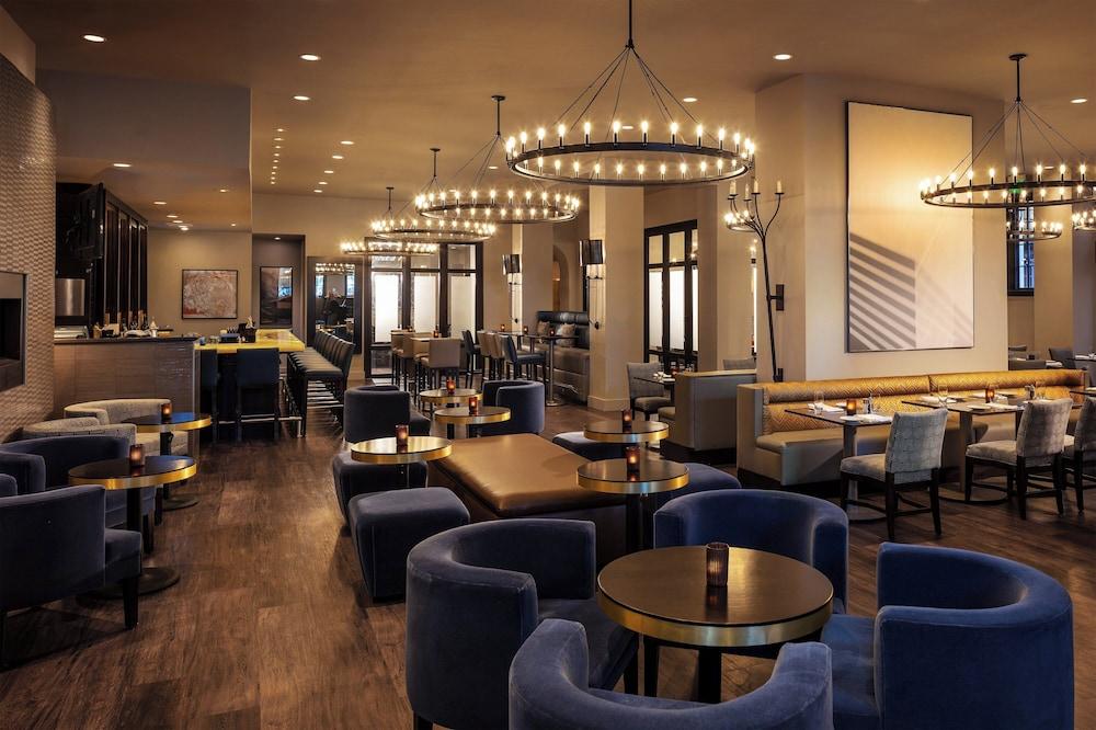 Sheraton Commander Hotel photo 12