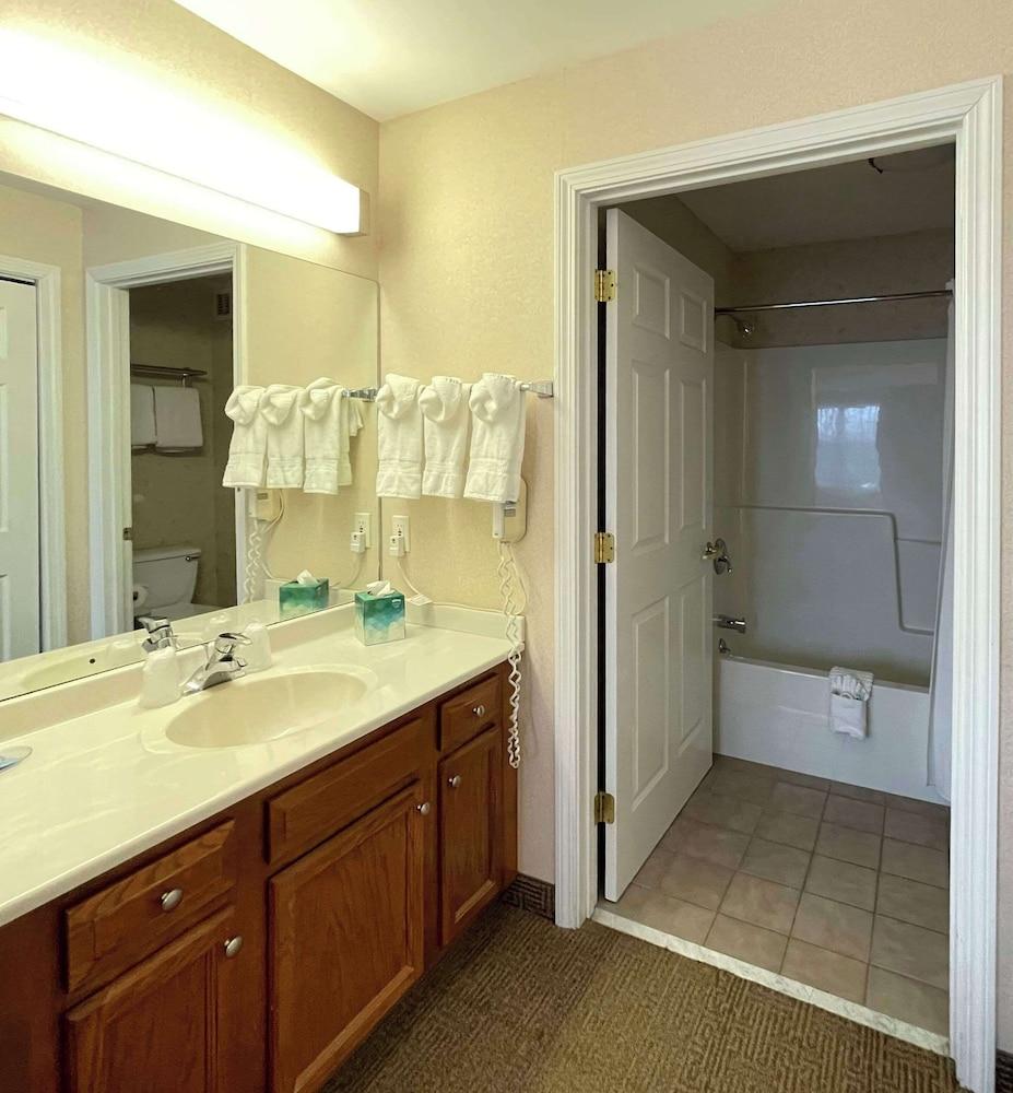 Smart Suites, an Ascend Collection Hotel photo 49