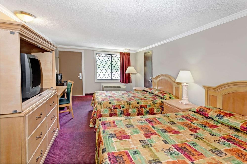 Knights Inn Austell photo 10