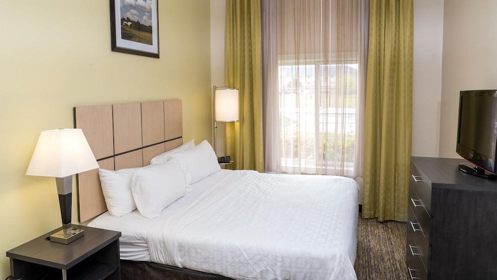 Candlewood Suites St. Joseph / Benton Harbor by IHG photo 33