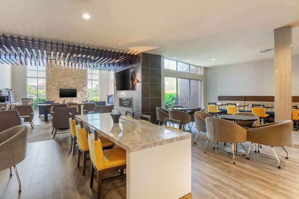 SpringHill Suites by Marriott Fort Collins photo 10