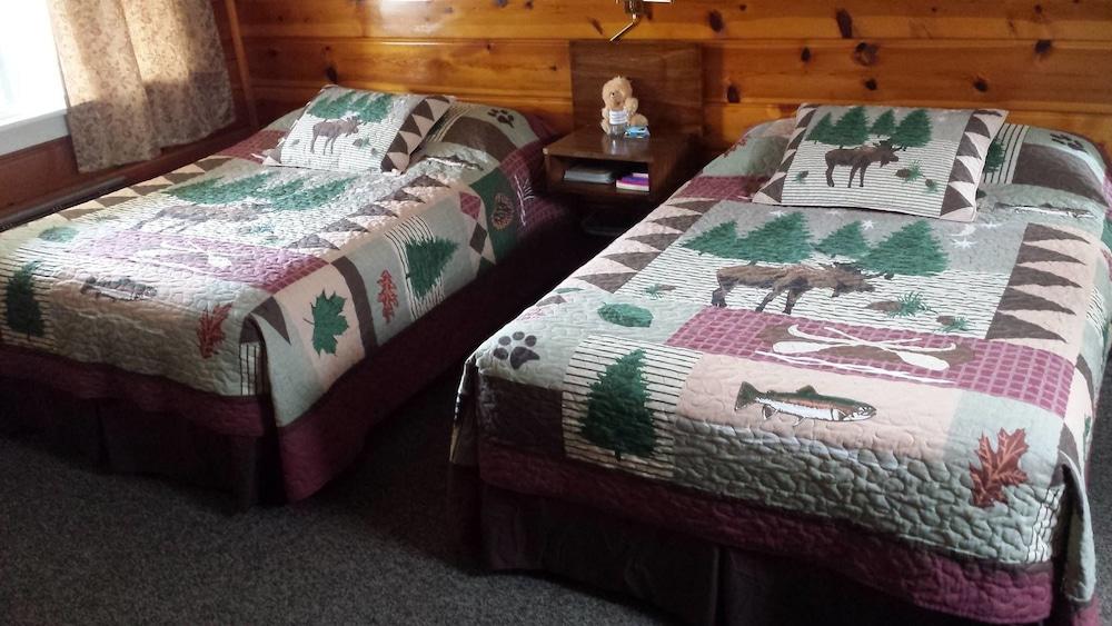 Bear Paw Inn photo 9