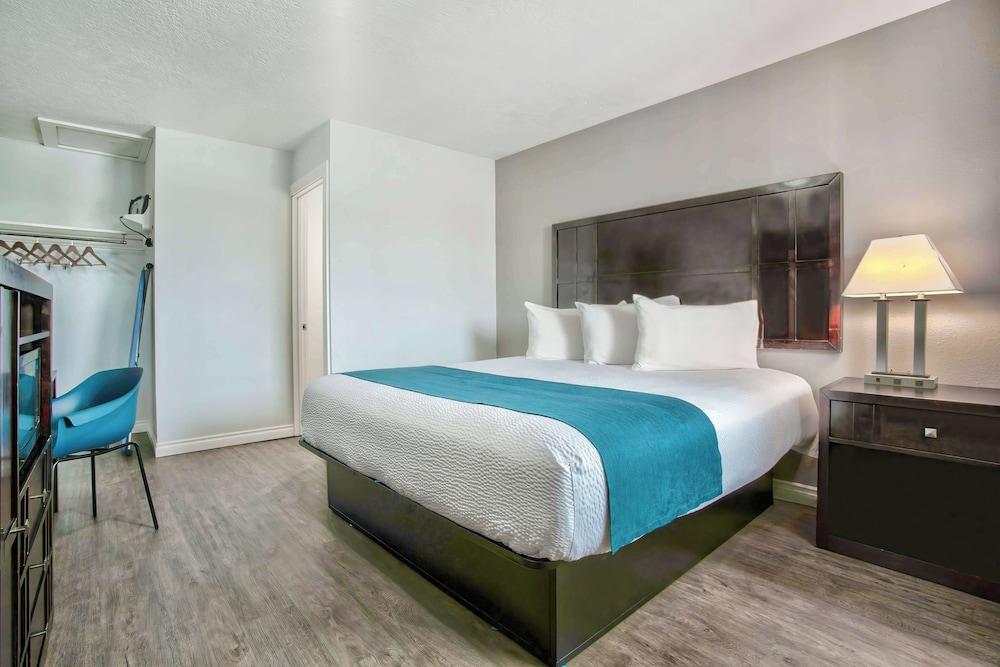Studio 6 Suites Albany, OR photo 11