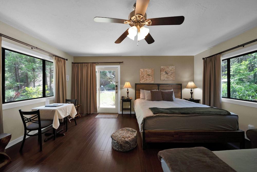 The Inn at Shasta Lake photo 56