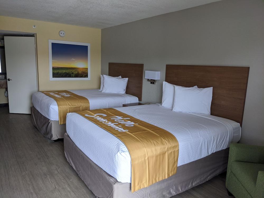 Days Inn by Wyndham Apopka/Orlando photo 6