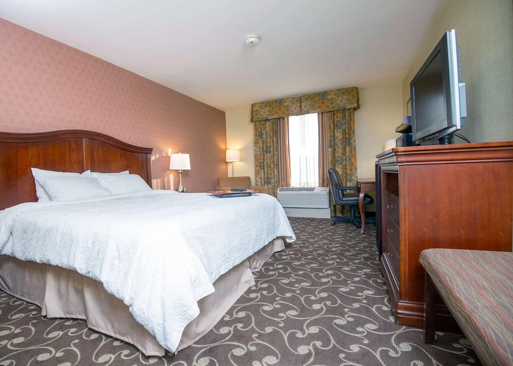 Hampton Inn Brattleboro photo 5
