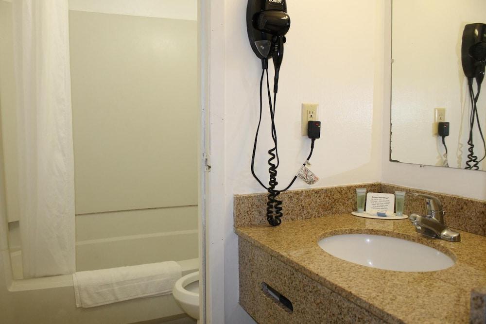 Wyatt Earp Hotel photo 33