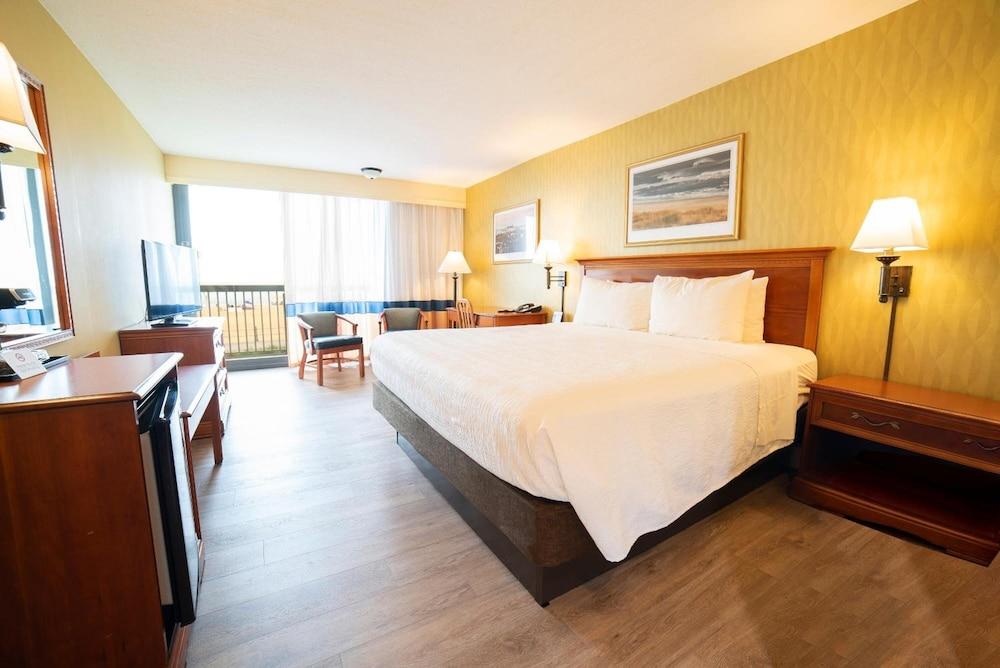 Oceanfront Inn photo 8