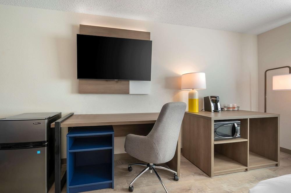 Comfort Inn & Suites Zanesville City Center photo 16