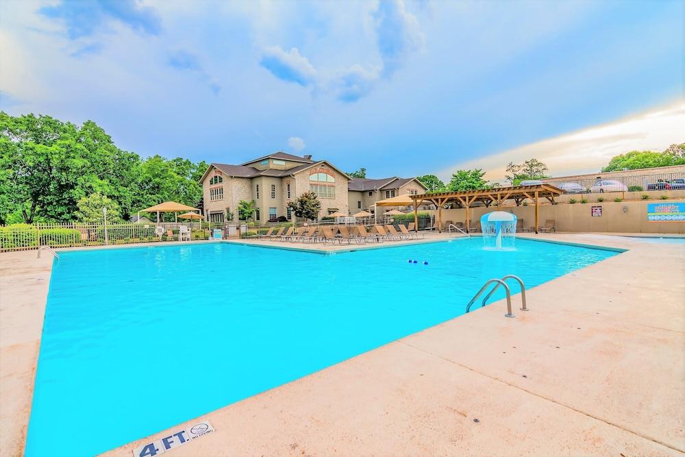 Pointe Royale Condominium Resort & Golf Course photo 1