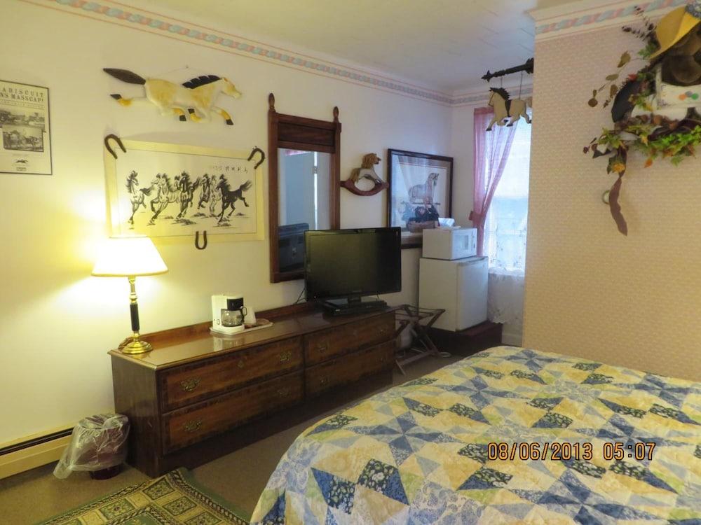 Lake Winnipesaukee Motel photo 17