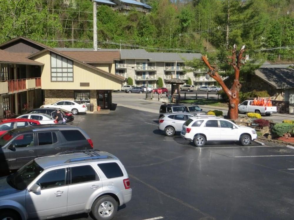 Mountain House Inn photo 47