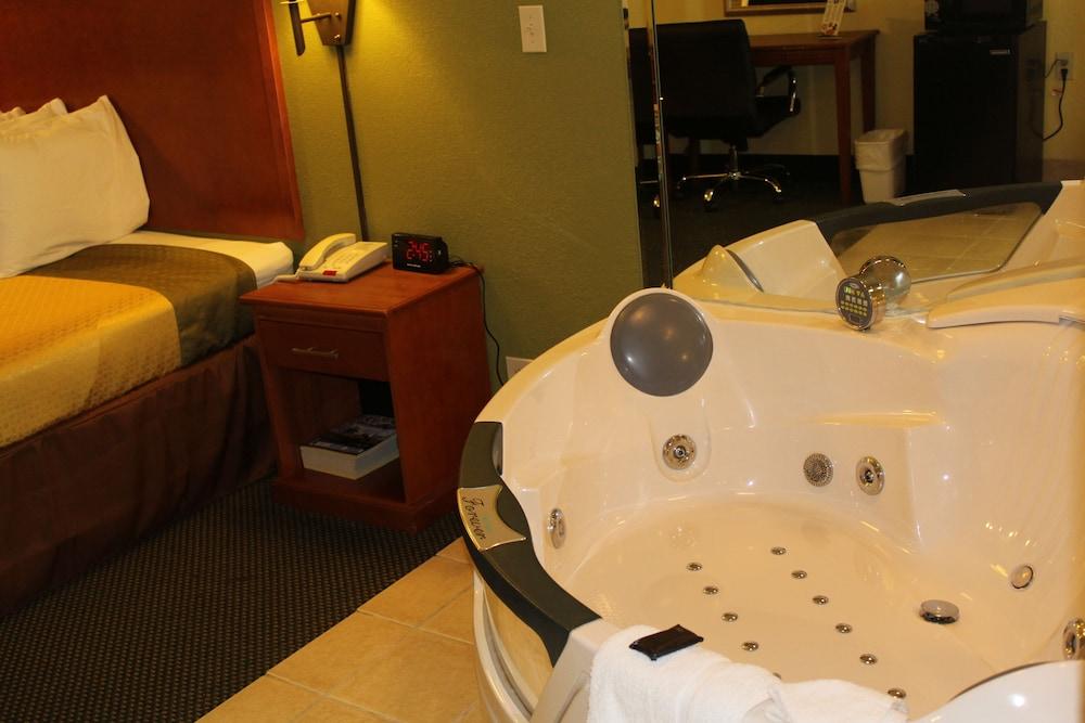 Americas Best Value Inn Conyer photo 18