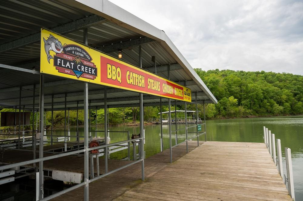 Flat Creek Lodge photo 13