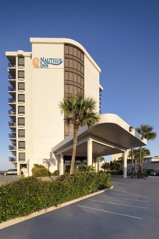 Nautilus Inn photo 39