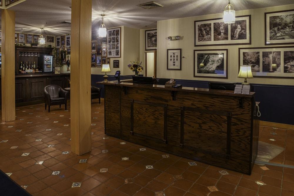 La Tourelle Inn & Spa photo 2