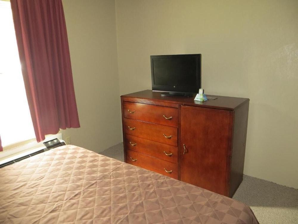 Americourt Hotel photo 15
