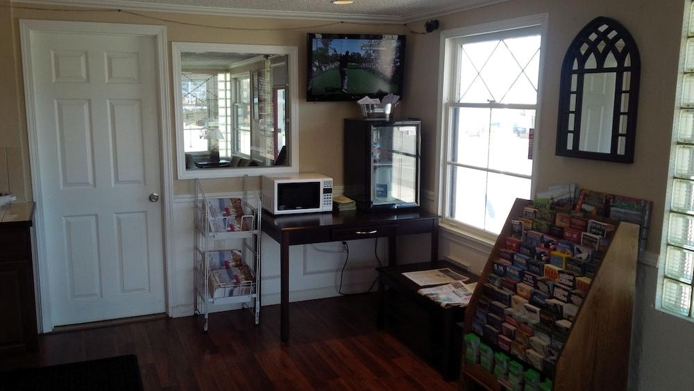 Holiday Lodge photo 3