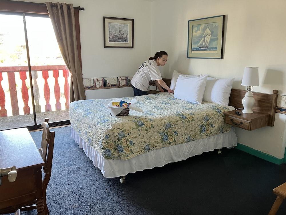 Florence Lighthouse Inn photo 56