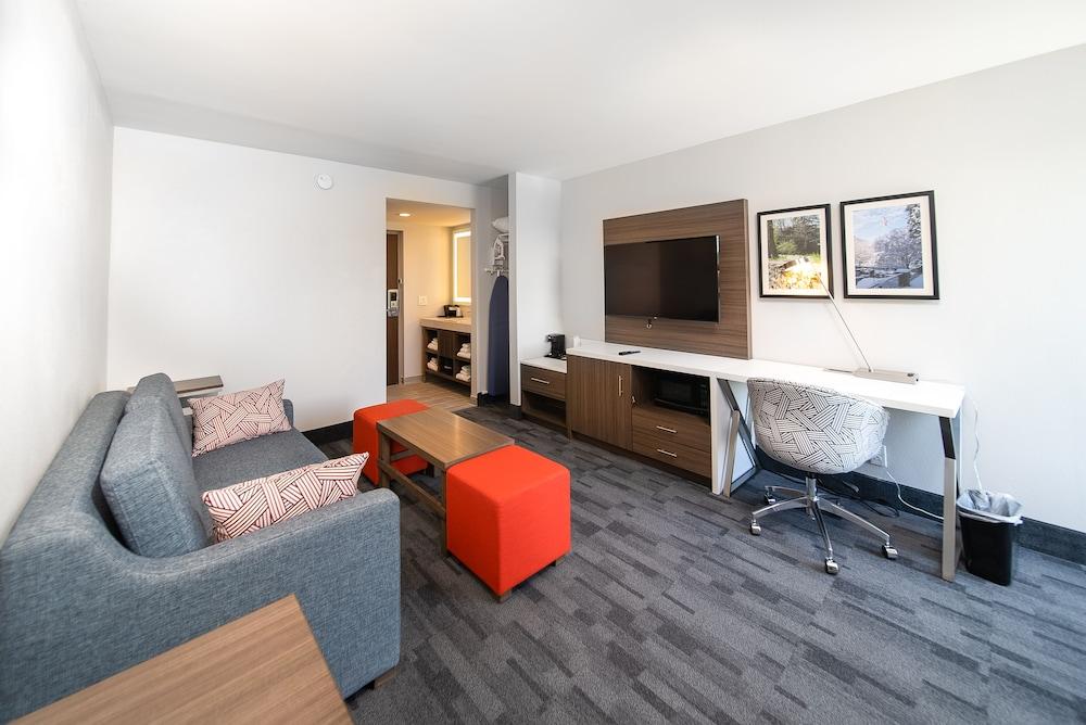 Comfort Inn & Suites Wyomissing/Reading photo 28