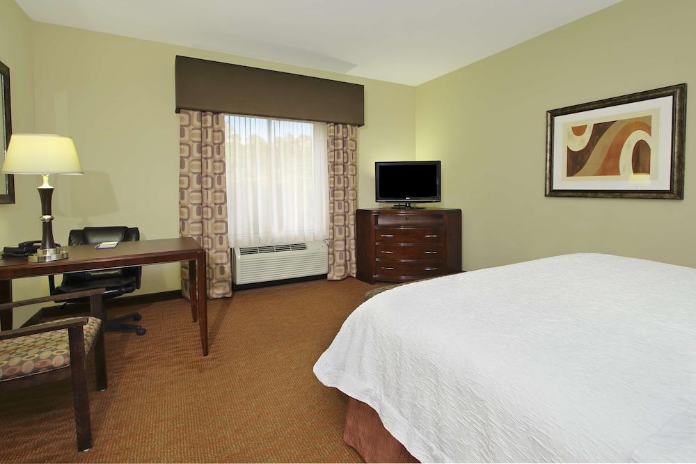 Hampton Inn & Suites Conroe - I-45 North photo 6