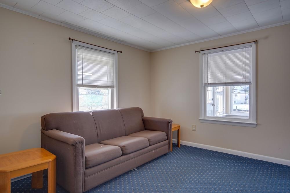 Majestic Hotel & Apartments photo 21