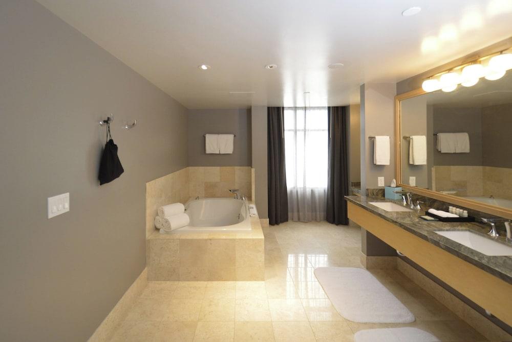 Renaissance Reno Downtown Hotel & Spa photo 34
