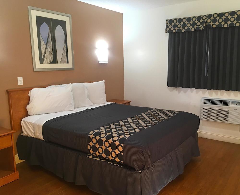 Americas Best Value Inn Beaumont, CA photo 11