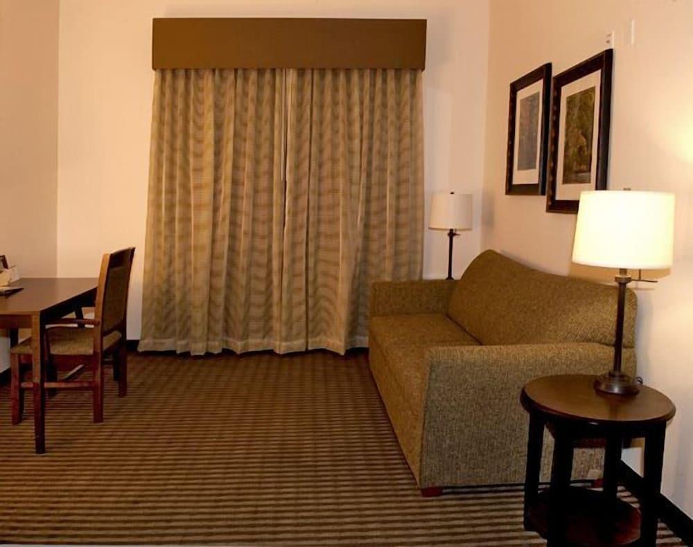 Spark by Hilton Phoenix East Mesa photo 19