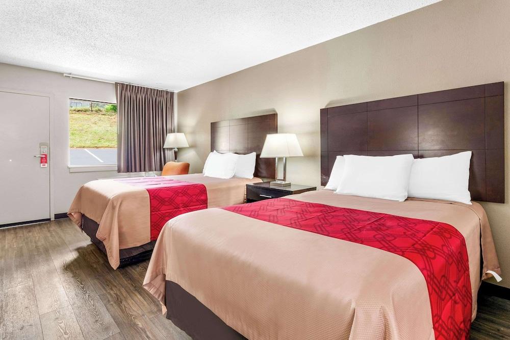 Brentwood Inn & Suites photo 8