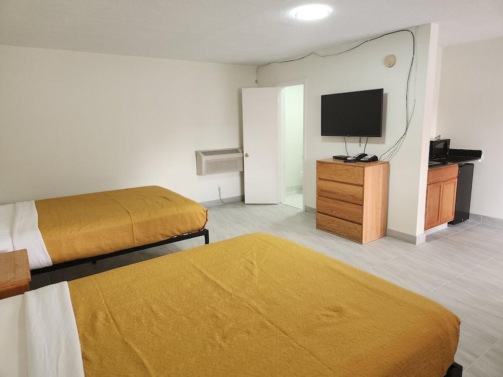 Economy Inn photo 8