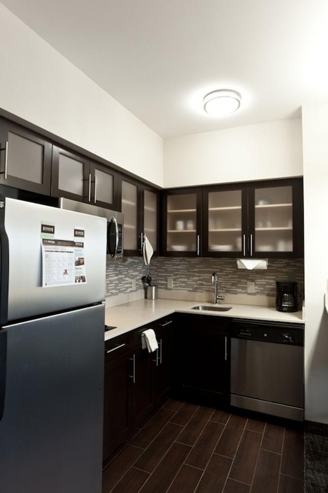 Staybridge Suites Houston IAH - Beltway 8 by IHG photo 18