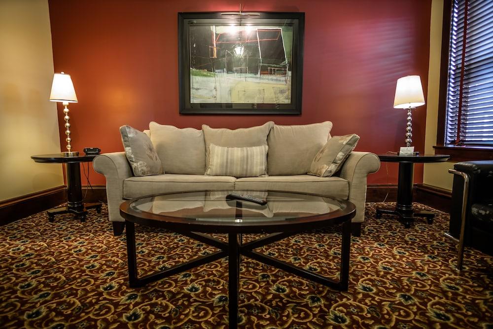 The Hackett Hotel photo 2