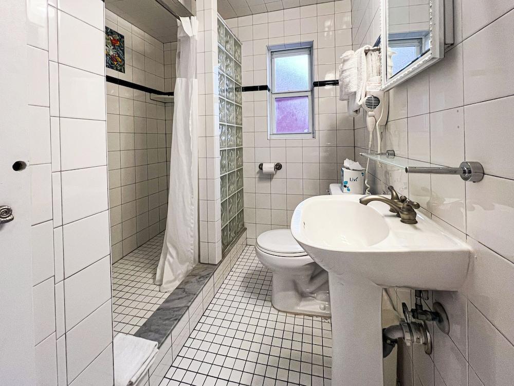 Winterset A North Beach Village Resort Hotel photo 4