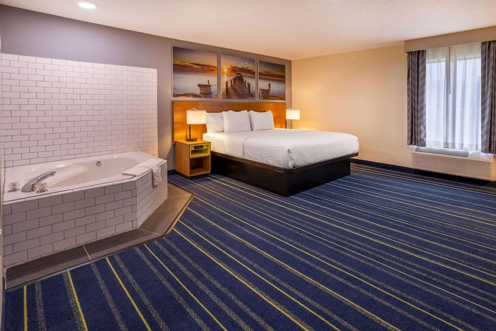 Days Inn by Wyndham Grayson photo 19