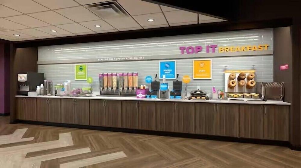 Tru By Hilton Brunswick photo 2