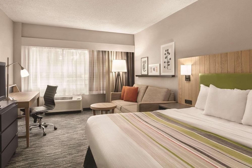 Country Inn & Suites by Radisson, Williamsburg East (Busch Gardens), VA photo 10