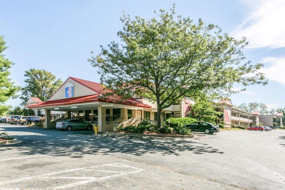 Americas Best Value Inn Edgewood photo 27
