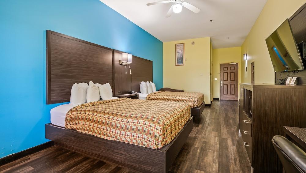 Wildwood Inn photo 24