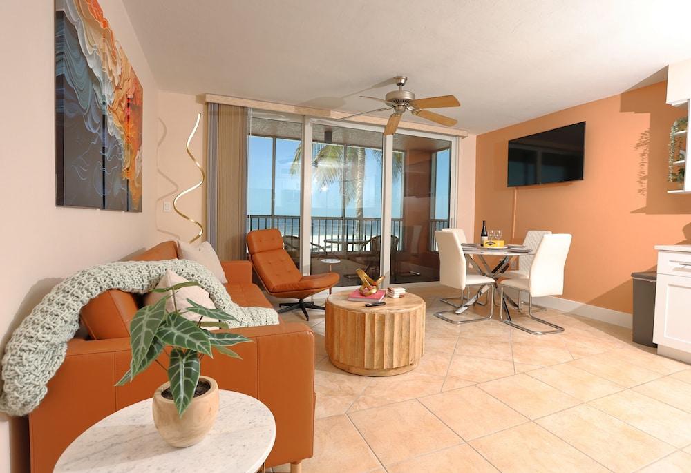 Casa Playa Beach Resort photo 43