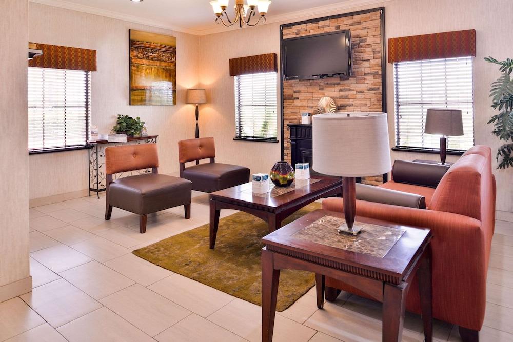 Quality Inn & Suites Beaumont photo 2